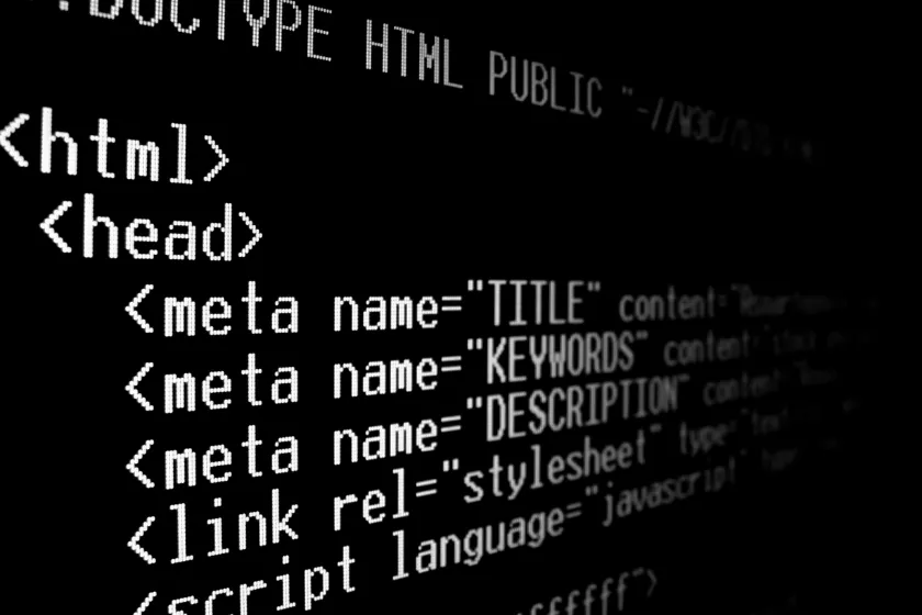 Tags HTML e tela de computador